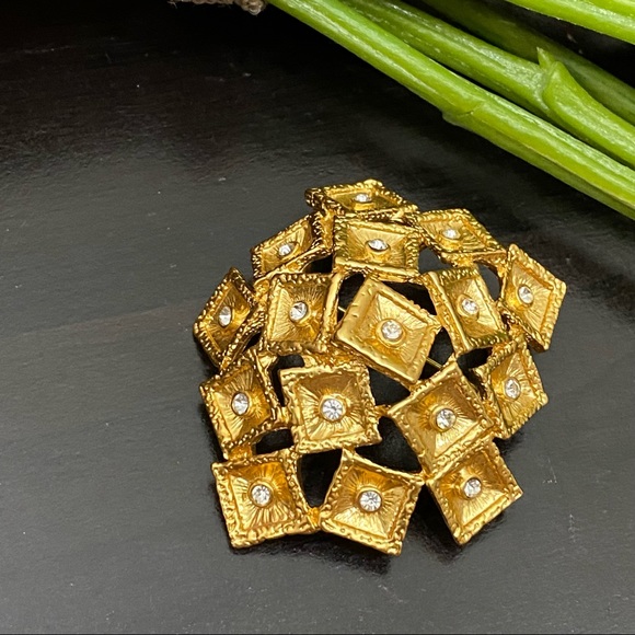 Vintage Unsigned Gold-tone Mini Squares Dome Rhinestone Brooch New (Old Stock) - Picture 6 of 9